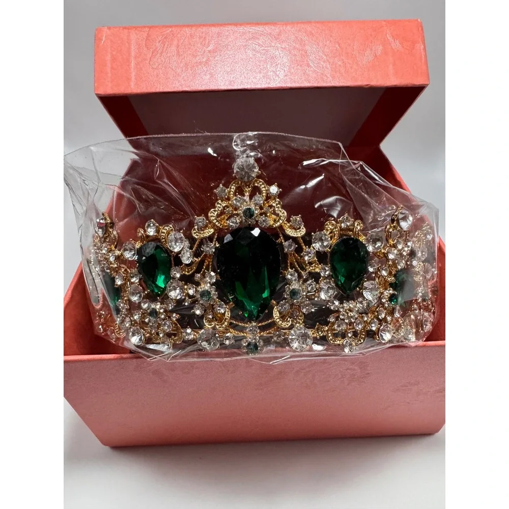 Emerald Green Crystal Tiara Gold Tone Rhinestone Wedding Pageant Crown Boxed